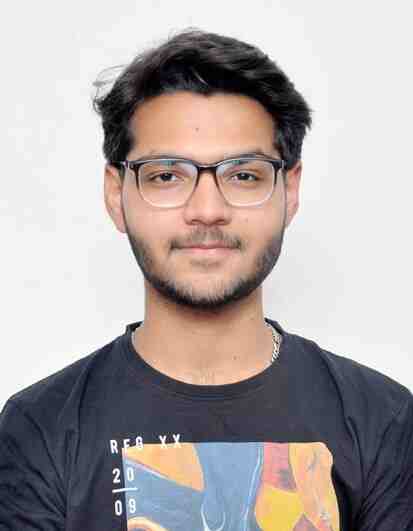 Pareghi Jenit Hitendrabhai